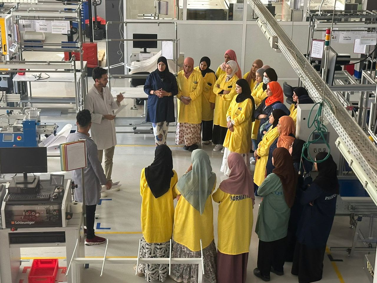 Technical training on the IDENET production floor